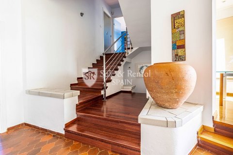 Сasa de 5 dormitorios en venta en Llanca, Gerona, Cataluña, Spain № 6766 - foto 10