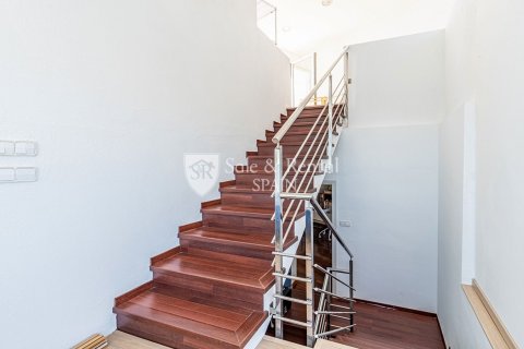 Сasa de 5 dormitorios en venta en Llanca, Gerona, Cataluña, Spain № 6766 - foto 24