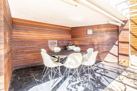 Сasa de 5 dormitorios en venta en Llanca, Gerona, Cataluña, Spain № 6766 - foto 29