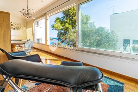 Сasa de 5 dormitorios en venta en Llanca, Gerona, Cataluña, Spain № 6766 - foto 7