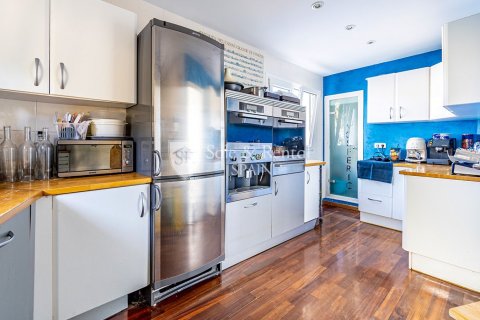 Сasa de 5 dormitorios en venta en Llanca, Gerona, Cataluña, Spain № 6766 - foto 9