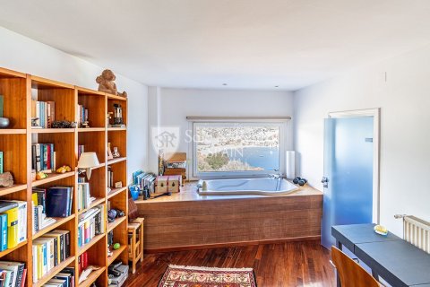 Сasa de 5 dormitorios en venta en Llanca, Gerona, Cataluña, Spain № 6766 - foto 16