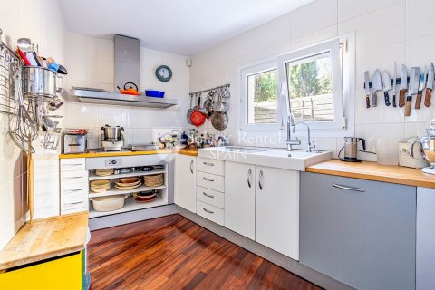 Сasa de 5 dormitorios en venta en Llanca, Gerona, Cataluña, Spain № 6766 - foto 8