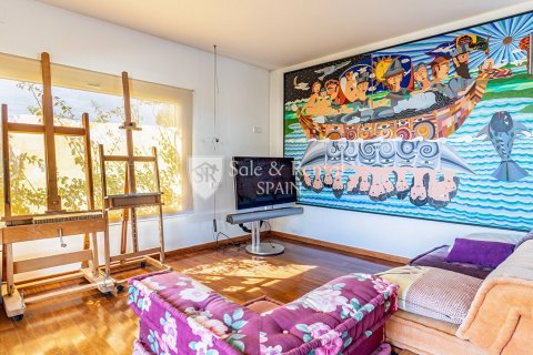 Сasa de 5 dormitorios en venta en Llanca, Gerona, Cataluña, Spain № 6766 - foto 21