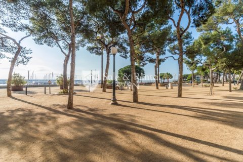 Сasa de 4 dormitorios en venta en Blanes, Gerona, Cataluña, Spain № 6764 - foto 18