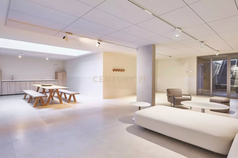 4 bedrooms apartment for sale in Barcelona, Catalonia, Spain № 7228 - photo 4