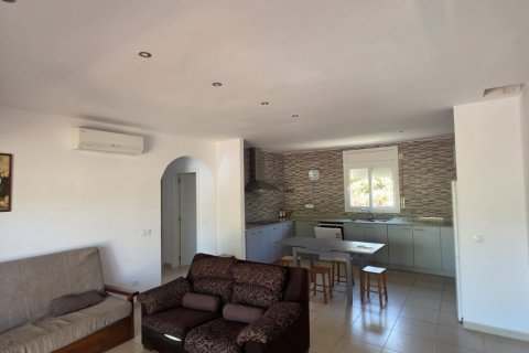 Сasa de 4 dormitorios en venta en L'Ametlla de Mar, Tarragona, Cataluña, Spain № 8339 - foto 3