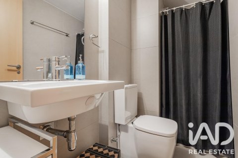 Apartamento de 3 dormitorios en venta en Barcelona, Cataluña, Spain № 8341 - foto 26