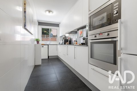 Apartamento de 3 dormitorios en venta en Barcelona, Cataluña, Spain № 8341 - foto 15