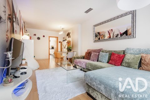 Apartamento de 3 dormitorios en venta en Barcelona, Cataluña, Spain № 8341 - foto 10