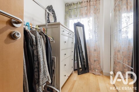 Apartamento de 3 dormitorios en venta en Barcelona, Cataluña, Spain № 8341 - foto 24