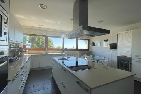 Купить дом в Палафружель, Испания с 8 комнат, 736м², № 7191 - фото 2
