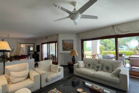 Купить дом в Палафружель, Испания с 8 комнат, 736м², № 7191 - фото 5