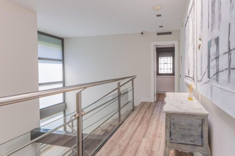 Купить дом в Сан-Андреу-де-Льяванерес, Испания с 6 комнат, 578м², № 7192 - фото 7