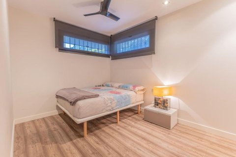 Купить дом в Сан-Андреу-де-Льяванерес, Испания с 6 комнат, 578м², № 7192 - фото 9