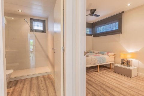 Купить дом в Сан-Андреу-де-Льяванерес, Испания с 6 комнат, 578м², № 7192 - фото 11