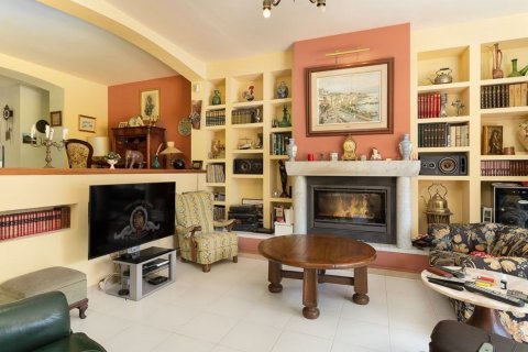 Купить дом в Палафружель, Испания с 7 комнат, 232м², № 7189 - фото 15