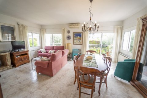 Сasa de 4 dormitorios en venta en Coma-Ruga, Tarragona, Cataluña, Spain № 1321 - foto 12