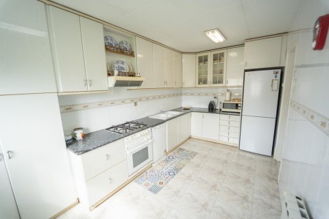 Сasa de 4 dormitorios en venta en Coma-Ruga, Tarragona, Cataluña, Spain № 1321 - foto 16