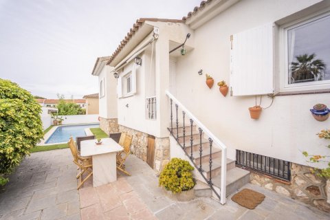 Сasa de 4 dormitorios en venta en Coma-Ruga, Tarragona, Cataluña, Spain № 1321 - foto 6