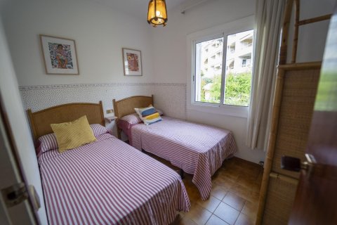 Сasa de 4 dormitorios en venta en Coma-Ruga, Tarragona, Cataluña, Spain № 1321 - foto 18