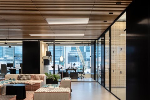 Propiedad comercial de 676 m² en venta en Barcelona, Cataluña, Spain № 1323