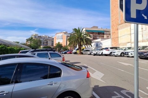 Parcela en venta en Esplugues de Llobregat, Barcelona, Cataluña, Spain № 7026 - foto 4