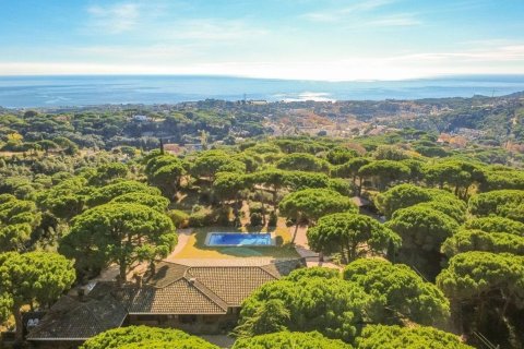 Сasa de 5 dormitorios en venta en Sant Andreu de Llavaneres, Barcelona, Cataluña, Spain № 3582 - foto 27
