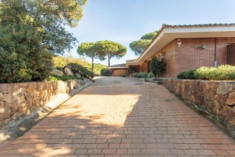 Сasa de 5 dormitorios en venta en Sant Andreu de Llavaneres, Barcelona, Cataluña, Spain № 3582 - foto 14