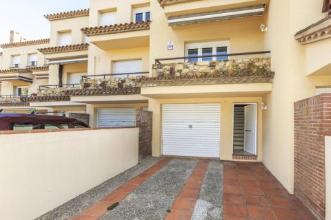 Casa adosada de 4 dormitorios en venta en Palamós, Gerona, Cataluña, Spain № 3640 - foto 19