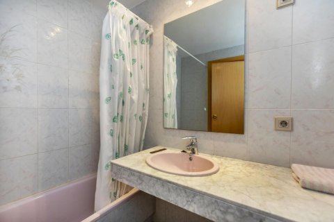 Casa adosada de 4 dormitorios en venta en Palamós, Gerona, Cataluña, Spain № 3640 - foto 14