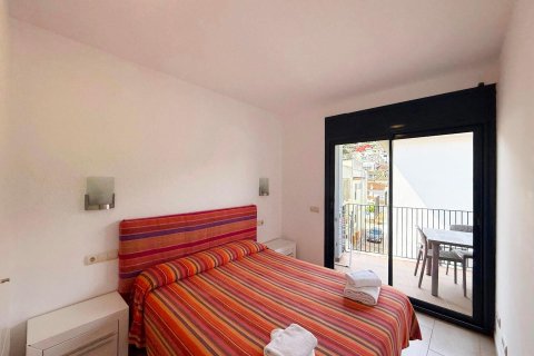 Apartamento de 3 dormitorios en venta en Tamariu, Gerona, Cataluña, Spain № 3639 - foto 10
