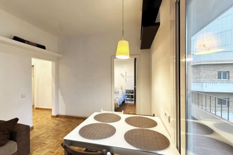 Apartamento de 3 dormitorios en venta en Barcelona, Cataluña, Spain № 3643 - foto 3