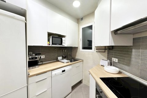 Apartamento de 3 dormitorios en venta en Barcelona, Cataluña, Spain № 3643 - foto 7
