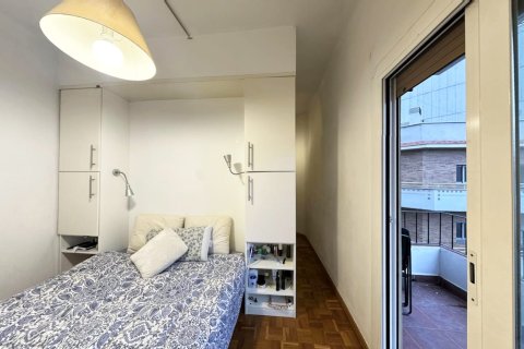 Apartamento de 3 dormitorios en venta en Barcelona, Cataluña, Spain № 3643 - foto 16