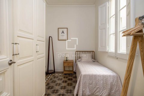 3 bedrooms apartment for rent in Barcelona, Catalonia, Spain № 8846 - photo 13