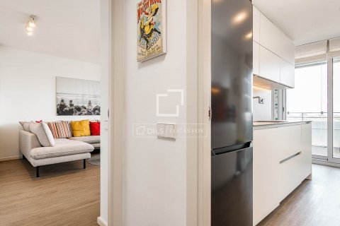 Apartamento de 2 dormitorios en venta en Barcelona, Cataluña, Spain № 8855 - foto 28