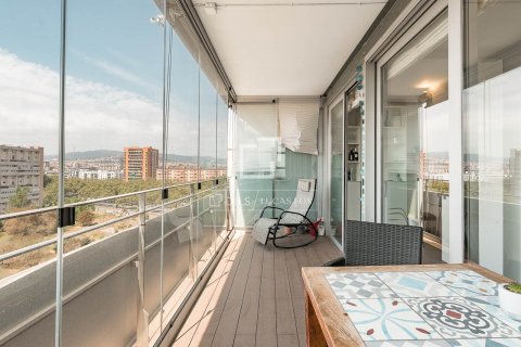 Apartamento de 2 dormitorios en venta en Barcelona, Cataluña, Spain № 8855 - foto 3