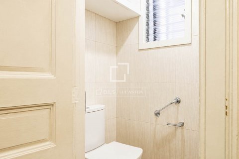 Apartamento de 5 dormitorios en venta en Barcelona, Cataluña, Spain № 8856 - foto 13