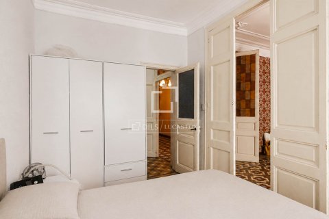 Apartamento de 5 dormitorios en venta en Barcelona, Cataluña, Spain № 8856 - foto 24