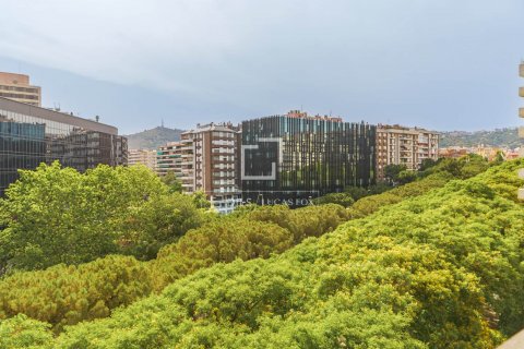4 bedrooms apartment for sale in Barcelona, Catalonia, Spain № 8854 - photo 16