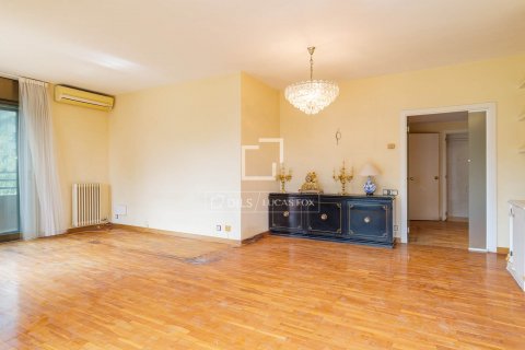 4 bedrooms apartment for sale in Barcelona, Catalonia, Spain № 8854 - photo 23