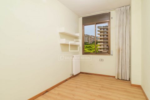 4 bedrooms apartment for sale in Barcelona, Catalonia, Spain № 8854 - photo 2