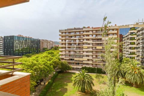4 bedrooms apartment for sale in Barcelona, Catalonia, Spain № 8854 - photo 13