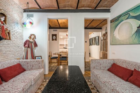 4 bedrooms apartment for sale in Barcelona, Catalonia, Spain № 8858