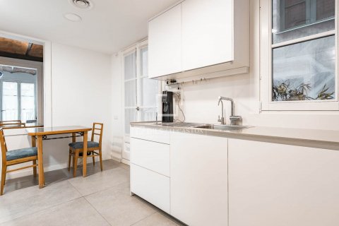 4 bedrooms apartment for sale in Barcelona, Catalonia, Spain № 8858 - photo 16