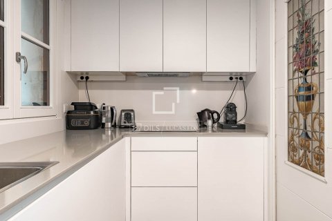 4 bedrooms apartment for sale in Barcelona, Catalonia, Spain № 8858 - photo 17