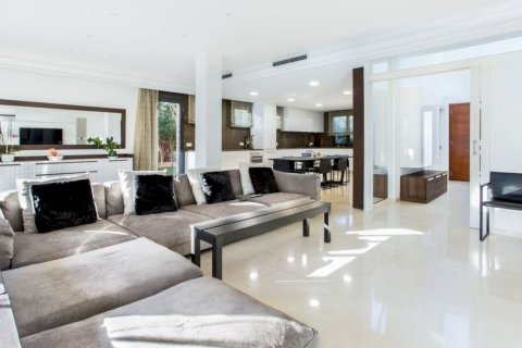 6 bedrooms house for sale in Gava, Barcelona, Catalonia, Spain № 1311 - photo 4