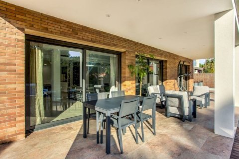 6 bedrooms house for sale in Gava, Barcelona, Catalonia, Spain № 1311 - photo 2