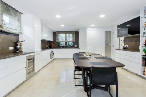 6 bedrooms house for sale in Gava, Barcelona, Catalonia, Spain № 1311 - photo 11